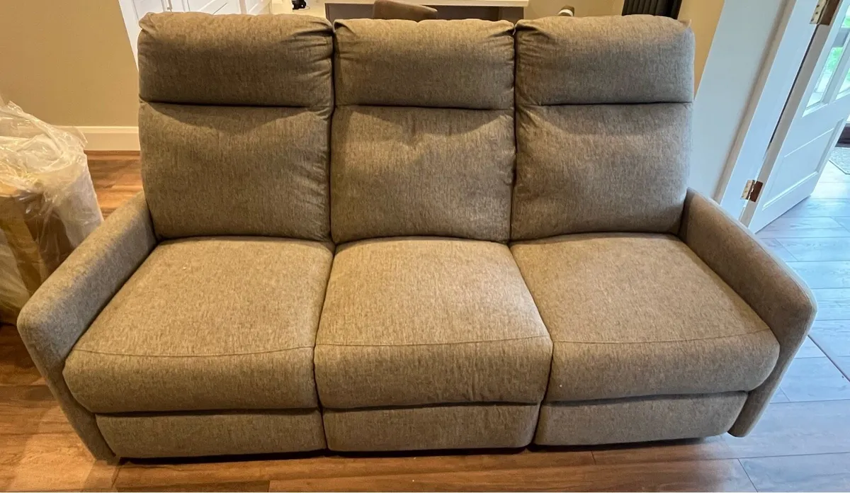 Recliner 3 seater sofa - Image 4
