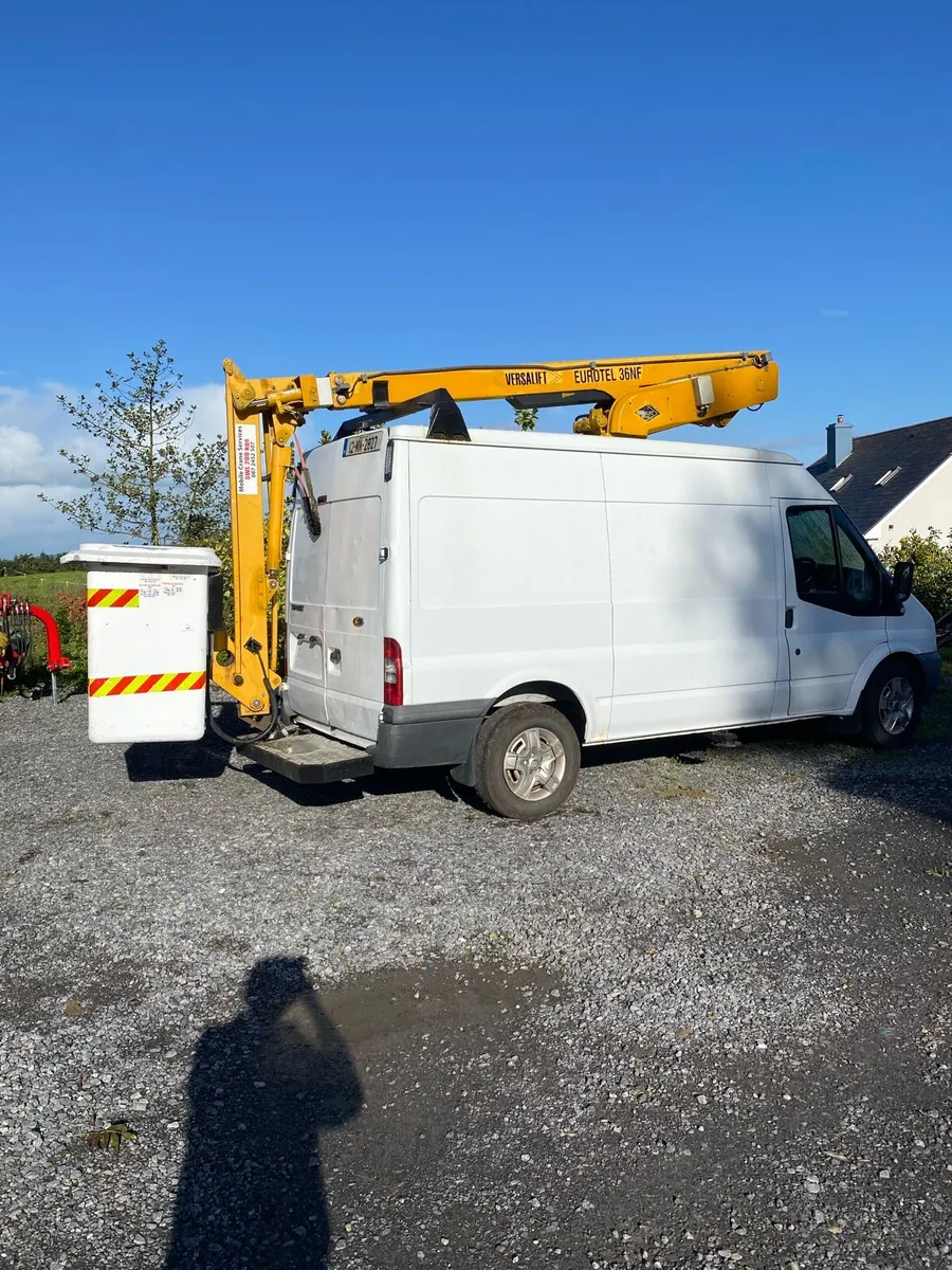 Hoist  van hire - Image 1