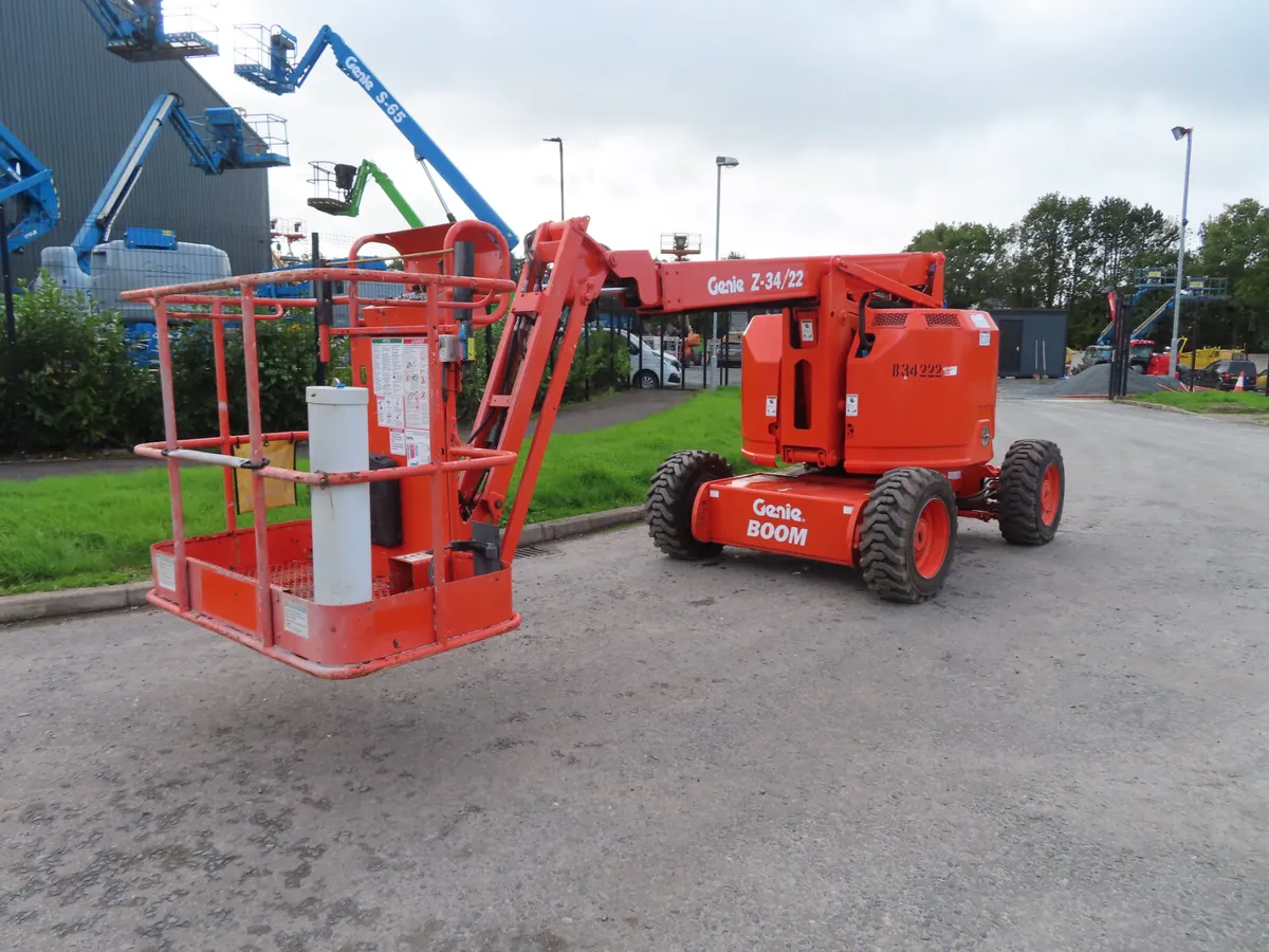 Genie Z34/22 Boom Lift - Cherry Picker - YOM 2010 - Image 2