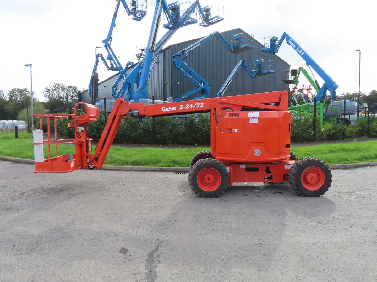 Genie Z34/22 Boom Lift - Cherry Picker - YOM 2010 - Image 1