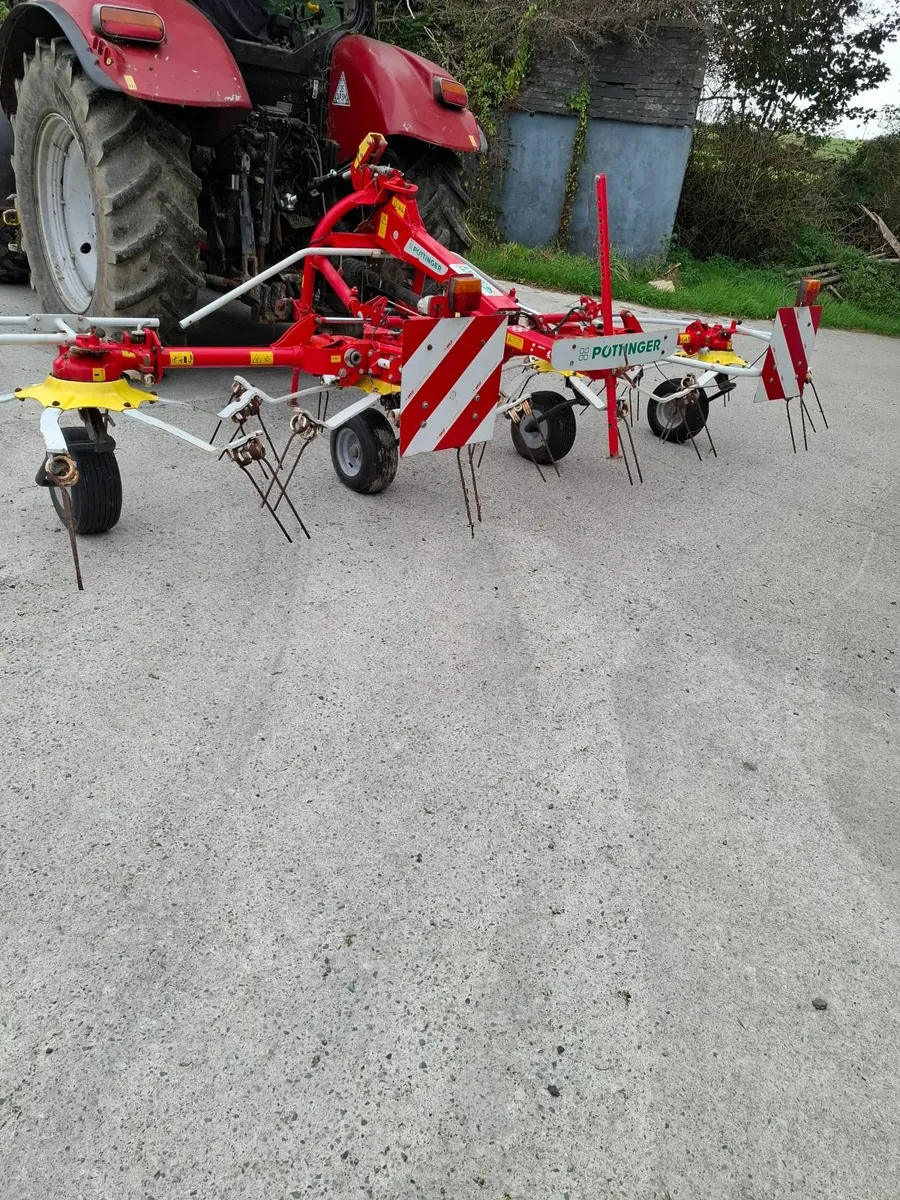 Pottinger tedder - Image 1
