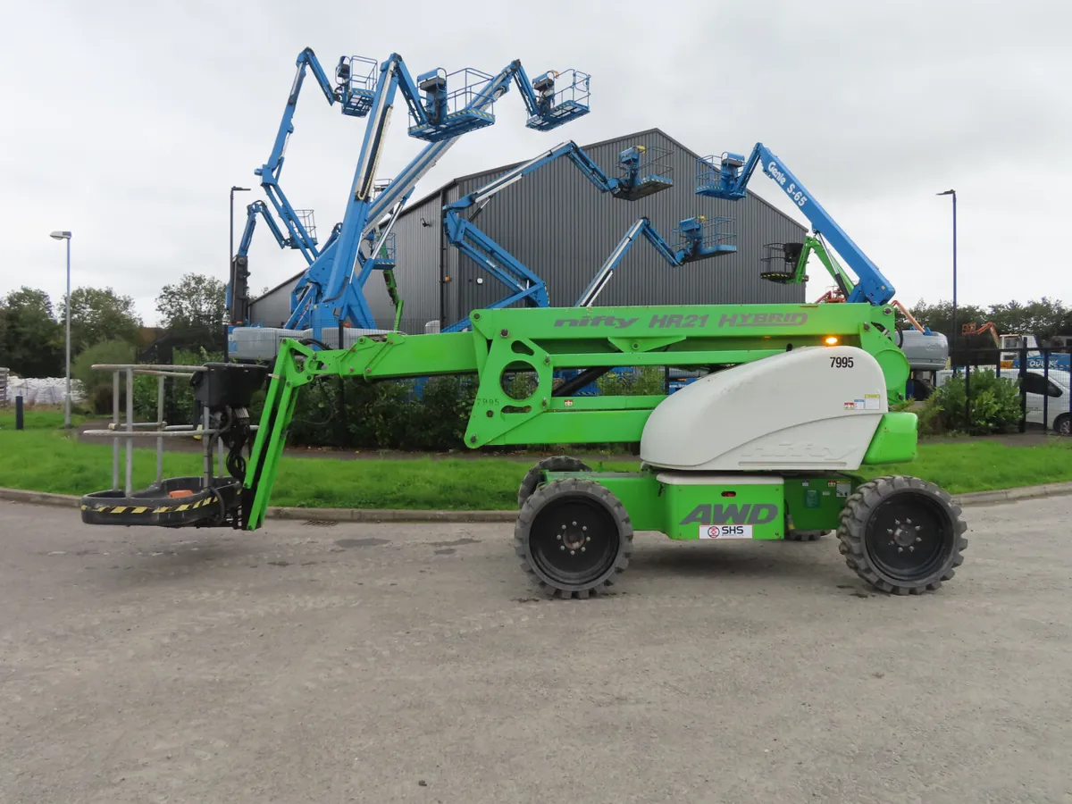Nifty - Niftylift HR21 4X4 Dual Fuel Boom Lift - Image 1