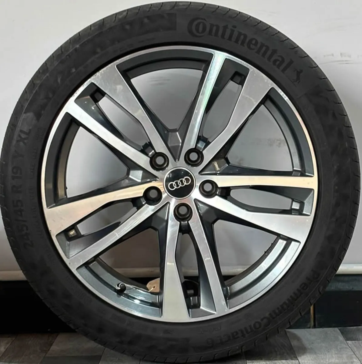 19" GENUINE AUDI A6 Alloy Wheels & Tyres 4K0601025 - Image 4