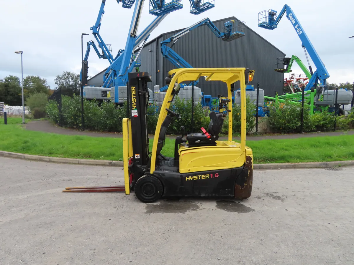 Hyster 1.6 Ton Electric Forklift YOM 2018 - Image 1