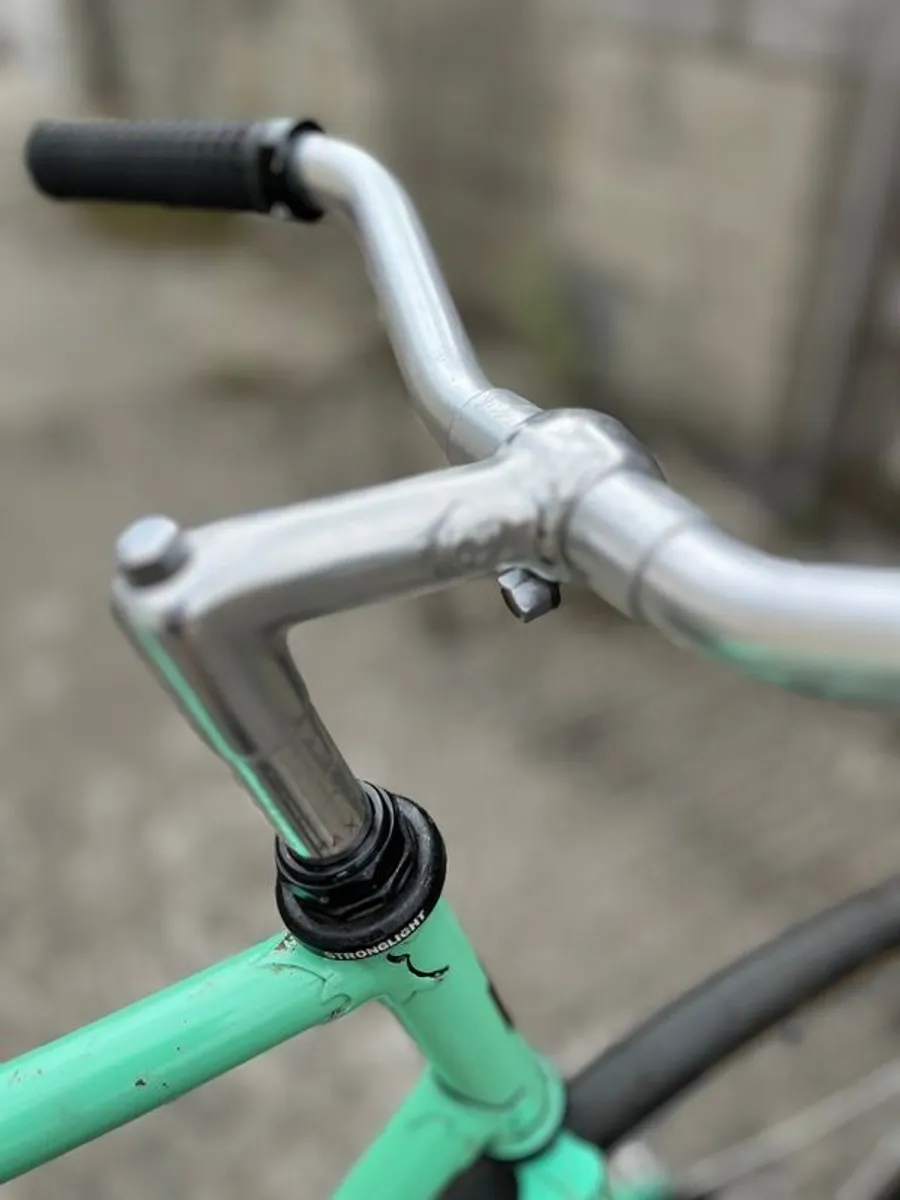 Vintage Bicycle - Image 3