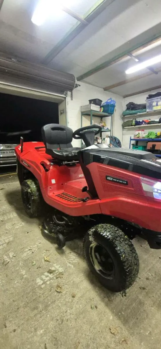 Ride on mower - Image 2