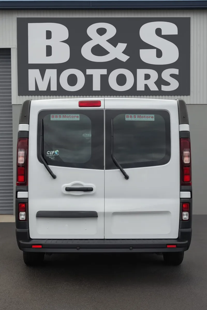 Renault Trafic 2019 only 58000 km with leather sea - Image 4