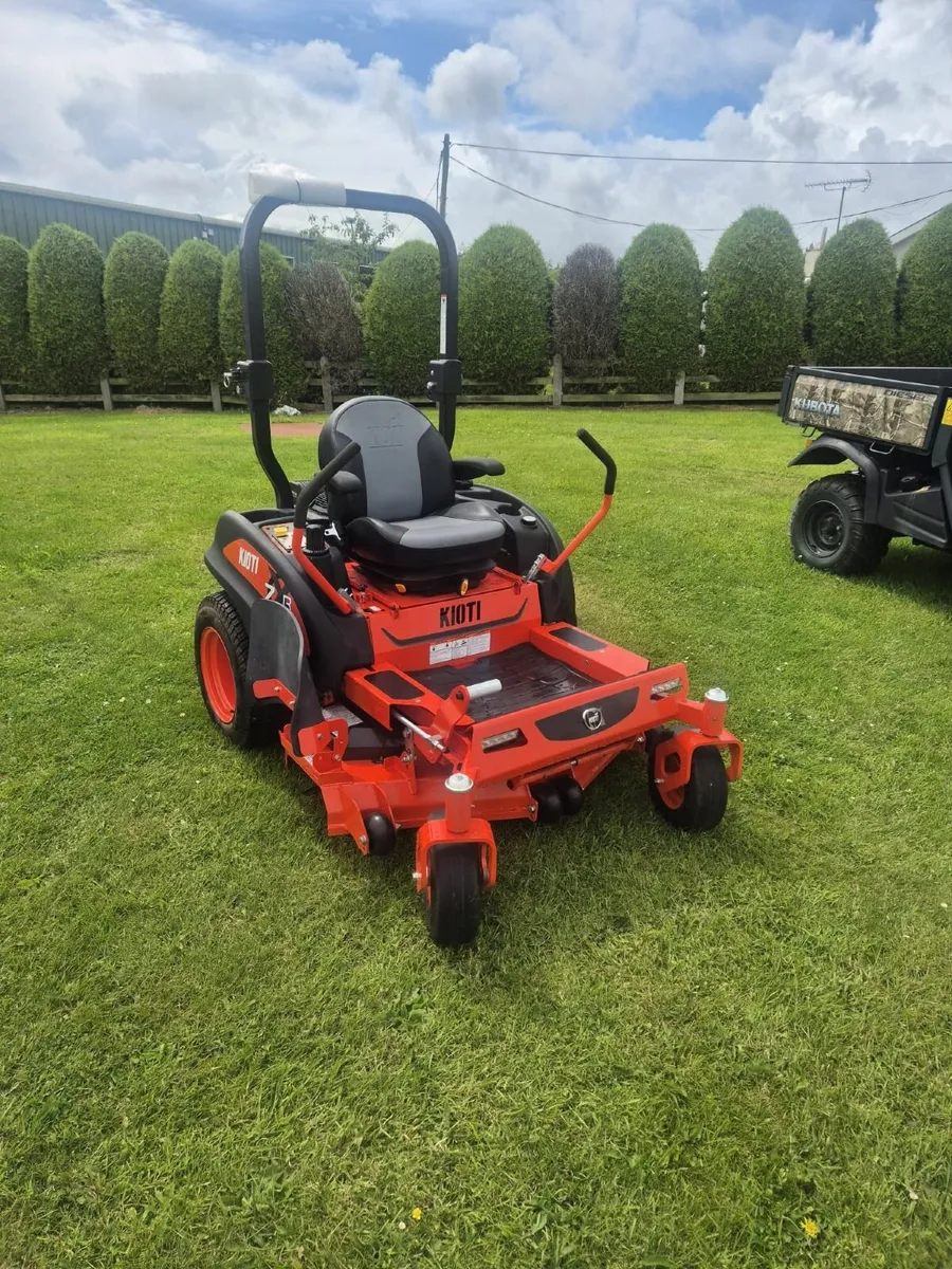 KIOTI ZXR 48 MOWER ONLY 2 HOURS - Image 1
