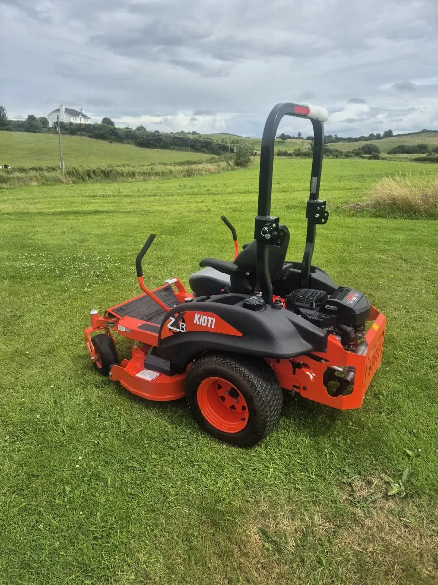 KIOTI ZXR 48 MOWER ONLY 2 HOURS - Image 2