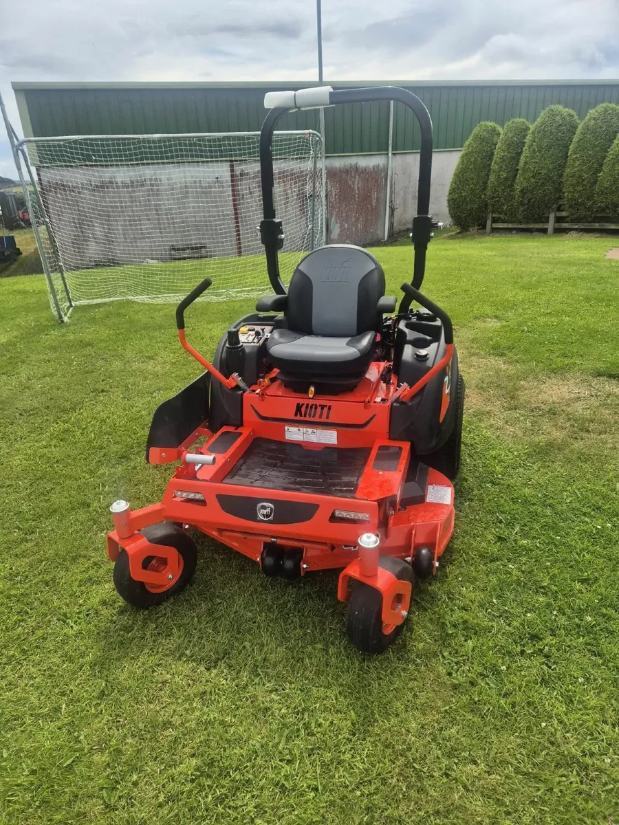 KIOTI ZXR 48 MOWER ONLY 2 HOURS - Image 4