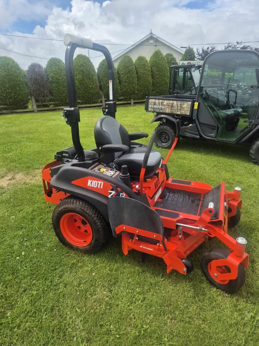 KIOTI ZXR 48 MOWER ONLY 2 HOURS - Image 3