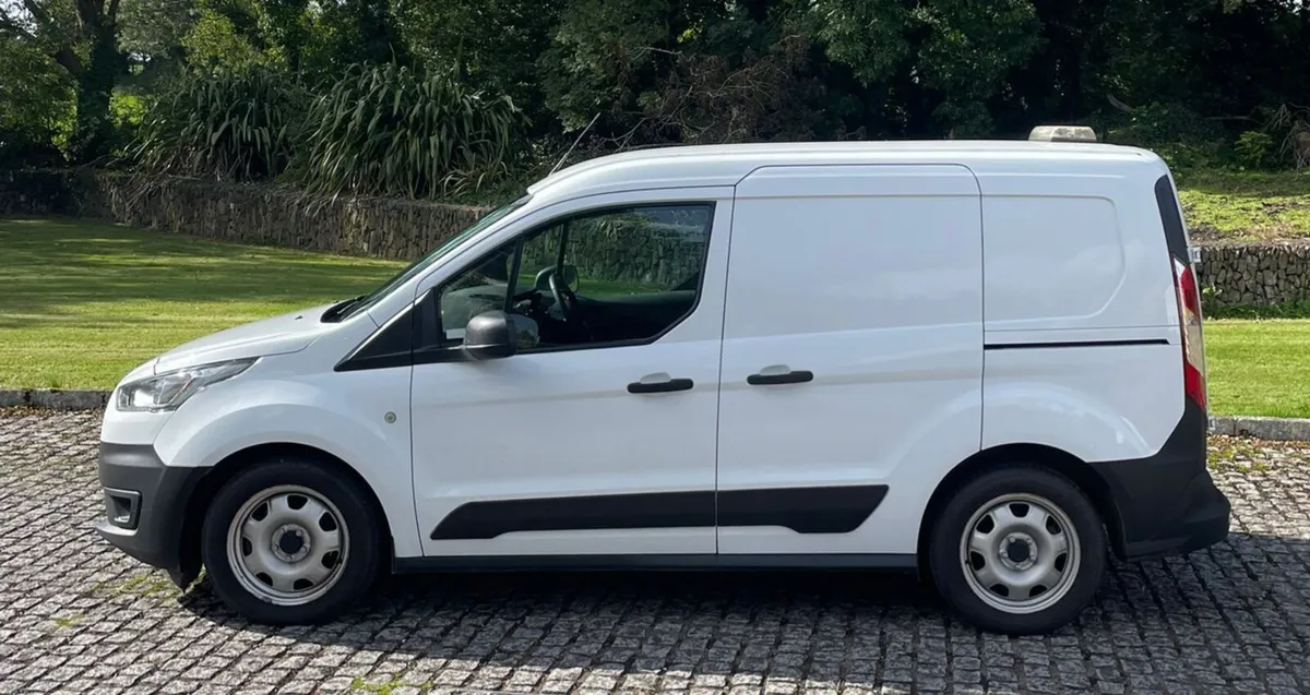 Ford Transit Connect 1.5L 100PS NO VAT - Image 2