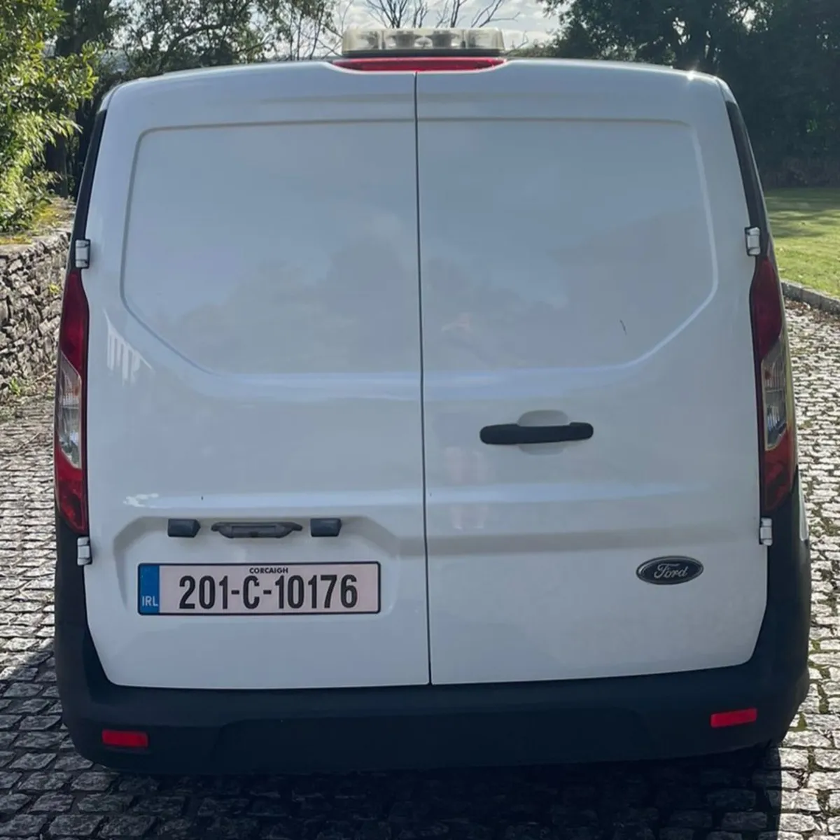 Ford Transit Connect 1.5L 100PS NO VAT - Image 4