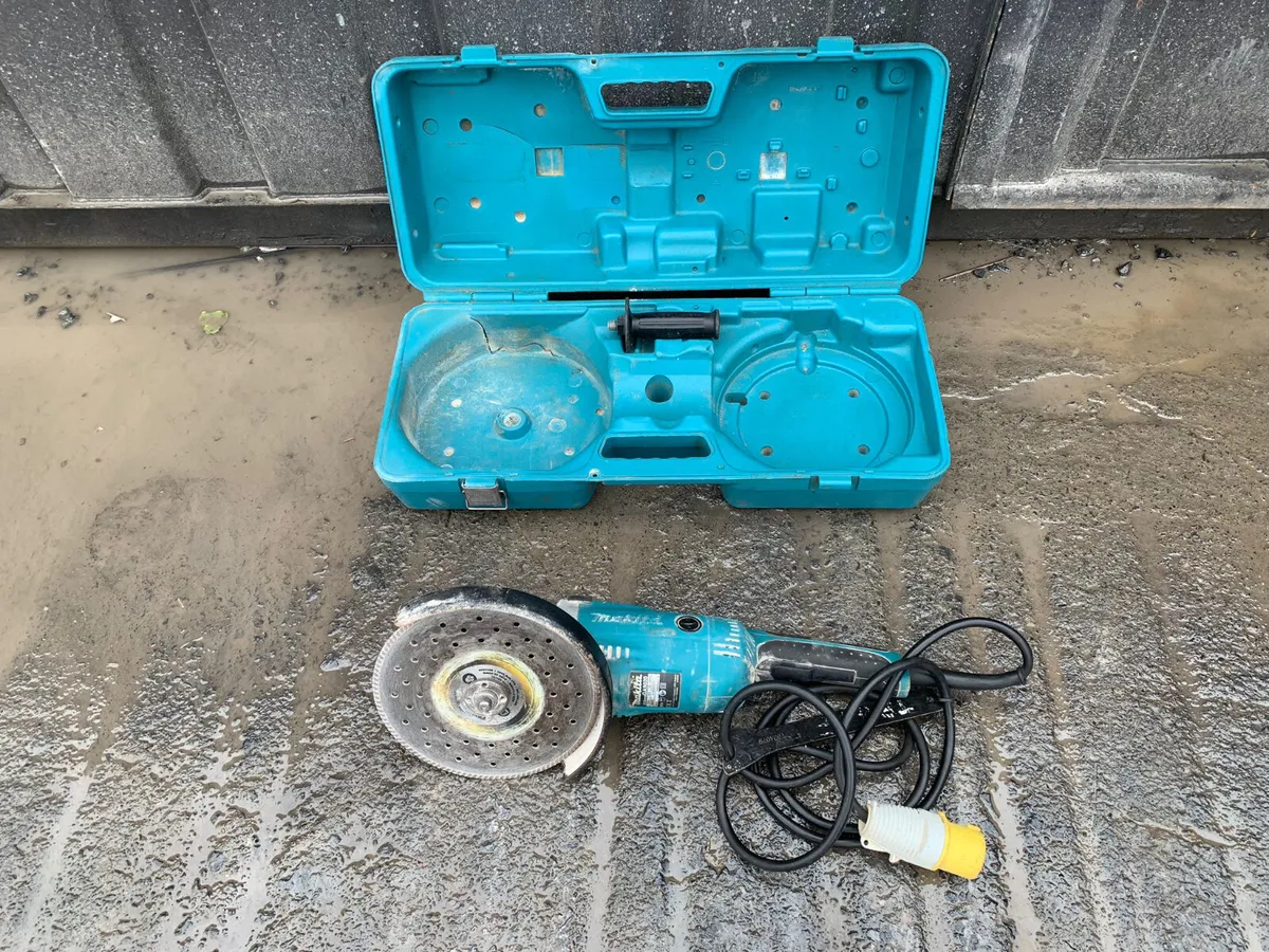 Makita Angle Grinder - Image 2