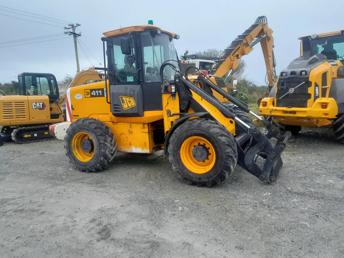JCB 411 2008 (18025) - Image 2
