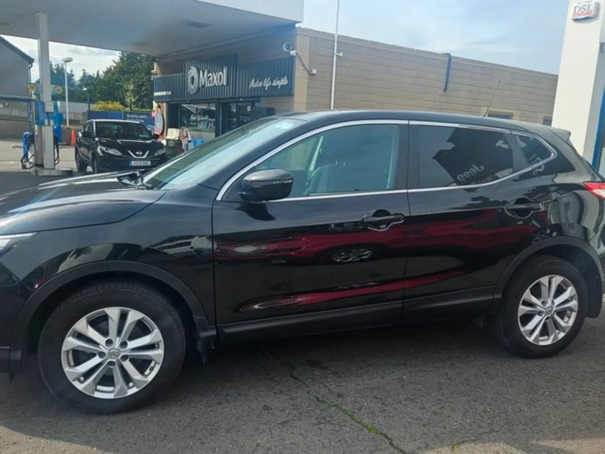 Nissan Qashqai 1.5 DSL XE VAN - Image 4