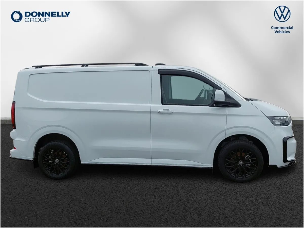 Volkswagen Transporter T32 Swb Diesel Commerce Plu - Image 4