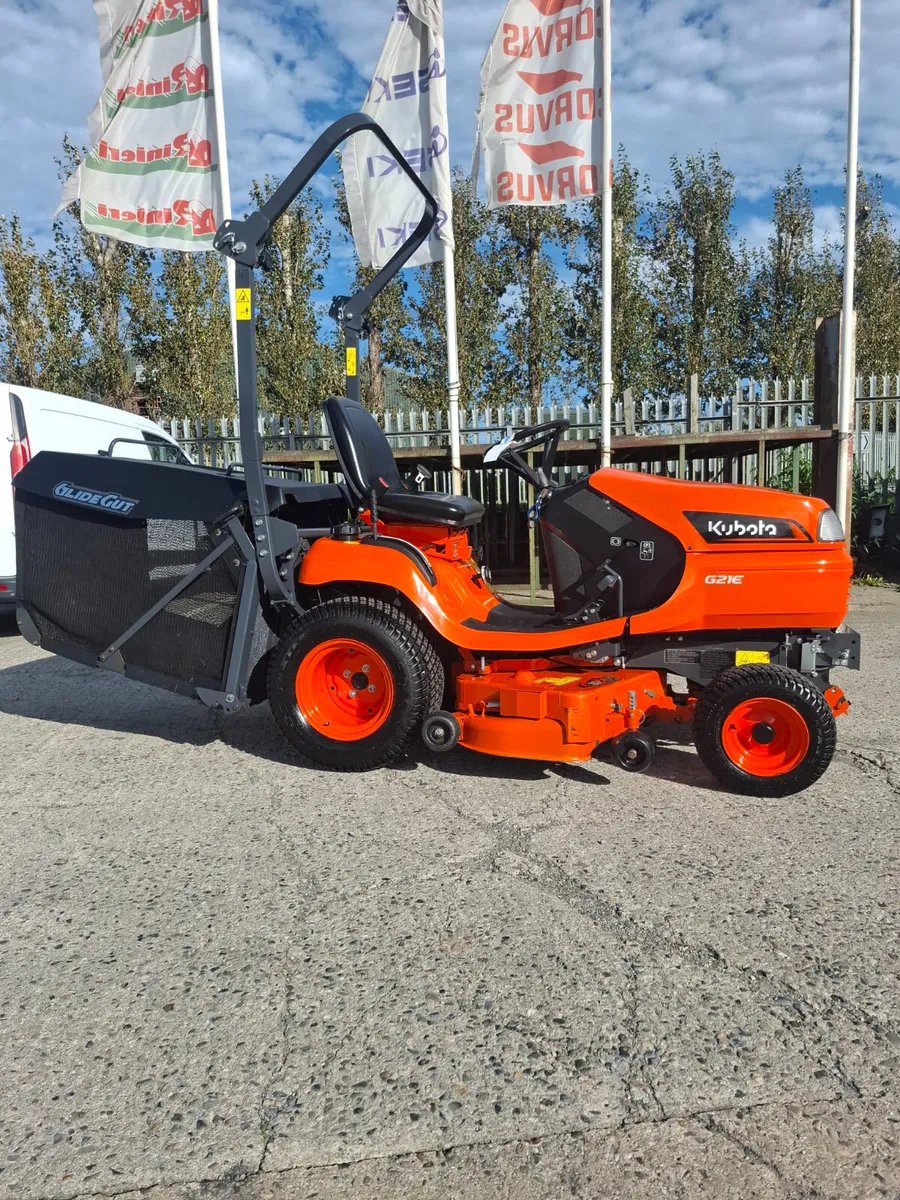 Kubota G21E Low Dump Mower - Image 1
