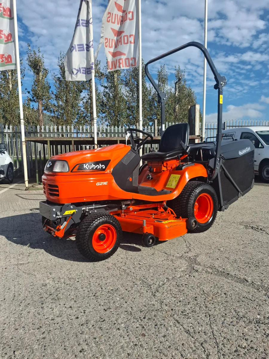 Kubota G21E Low Dump Mower - Image 4