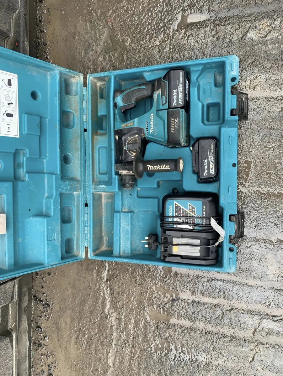 Makita Cordless Breaker - Image 3