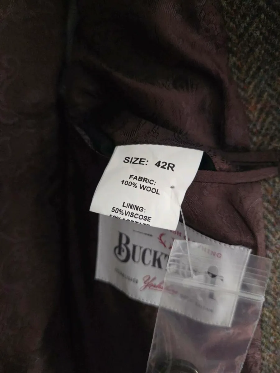 Tweed coat. 3/4 length. Unworn. Size 42R - Image 3