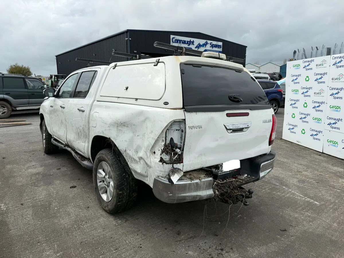 2020 TOYOTA HILUX 2.4D JUST IN FOR BREAKING - Image 3