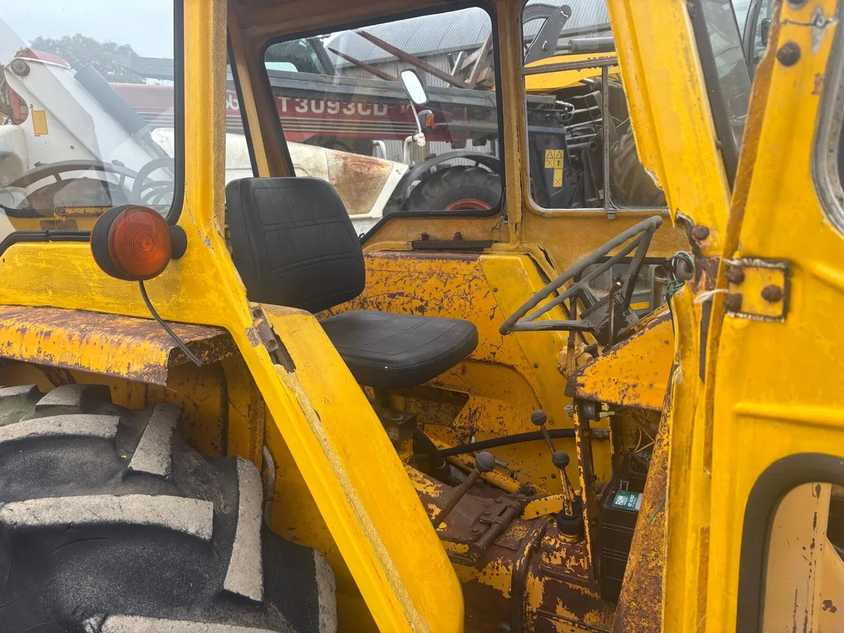 MF 50 Torc Wheeled Digger Loader - Image 4