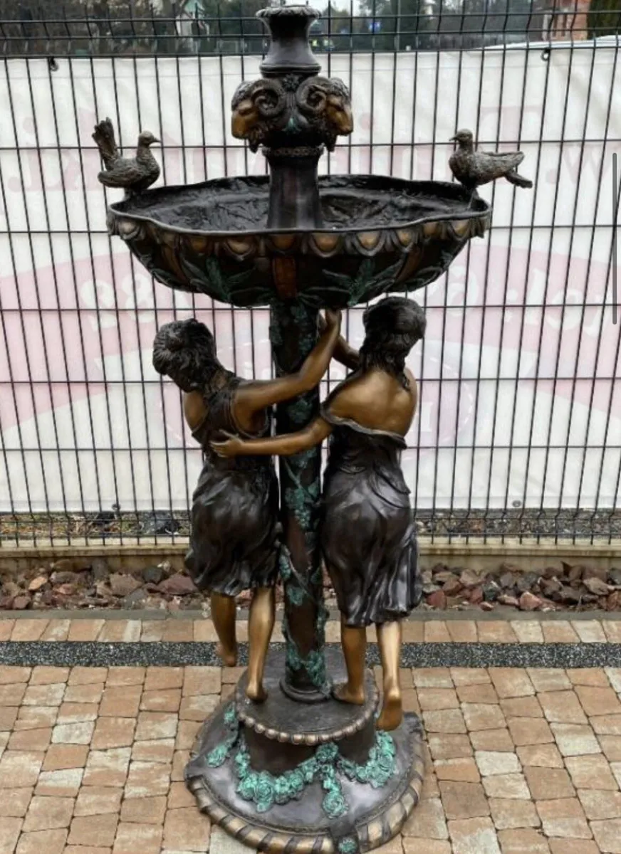 Bronze goddess fountain - Image 3