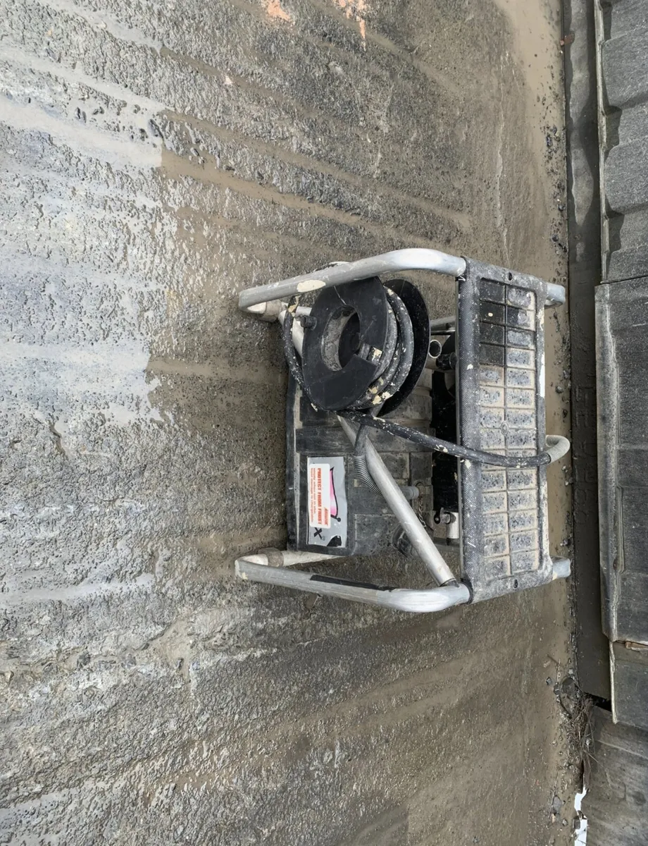 Earlex Wallpaper Steamer - Image 4