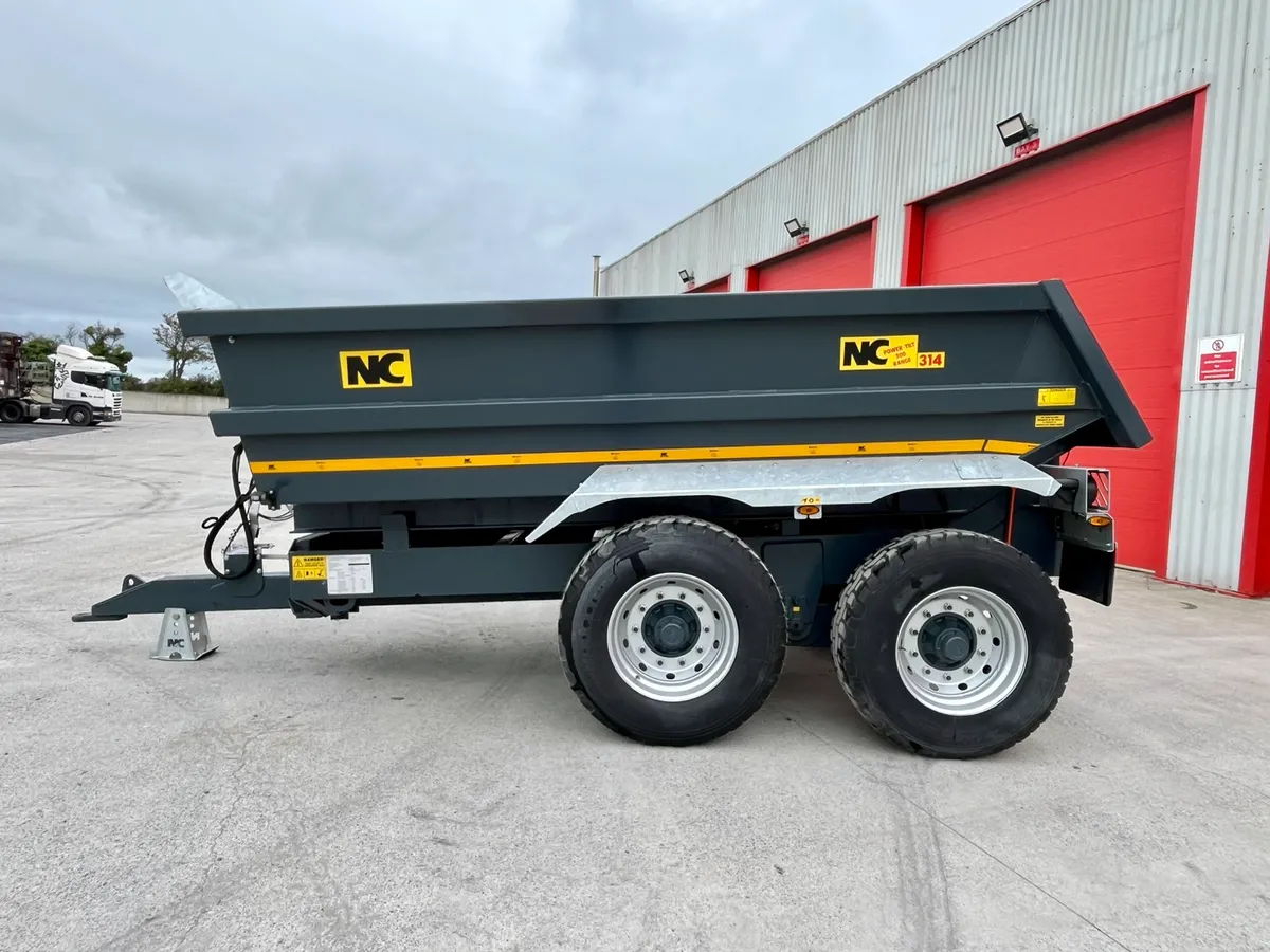 New 14T NC Dump Trailer In Stock - Image 4