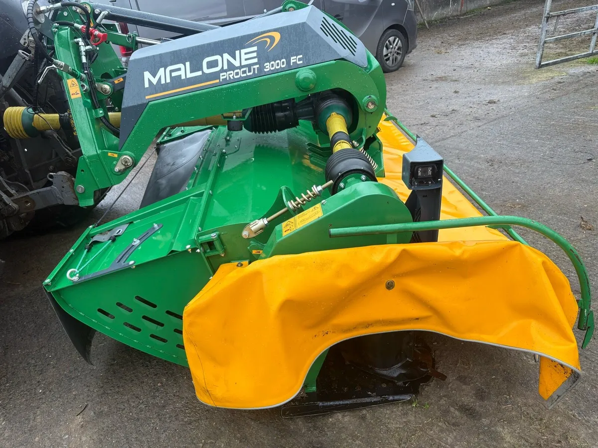Malone front mower ex demo - Image 3