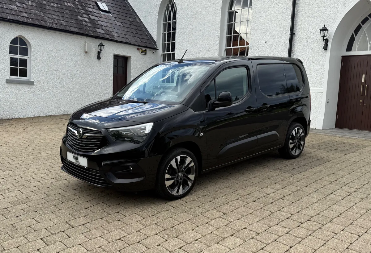 2021 Vauxhall Combo Sportive 100bhp - Image 3