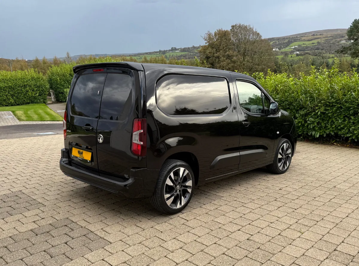 2021 Vauxhall Combo Sportive 100bhp - Image 4