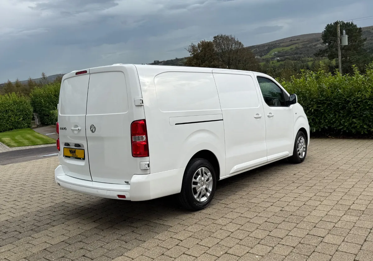 2020 (202reg) Vauxhall Vivaro Sportive LWB 2900 - Image 4