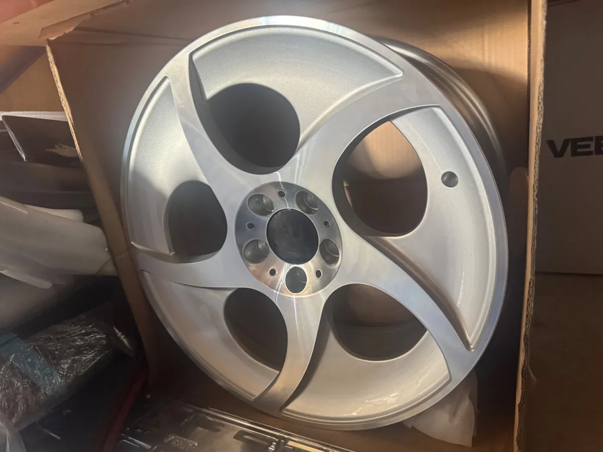 18” Alphards alloy and tyre package 5x112 - Image 1