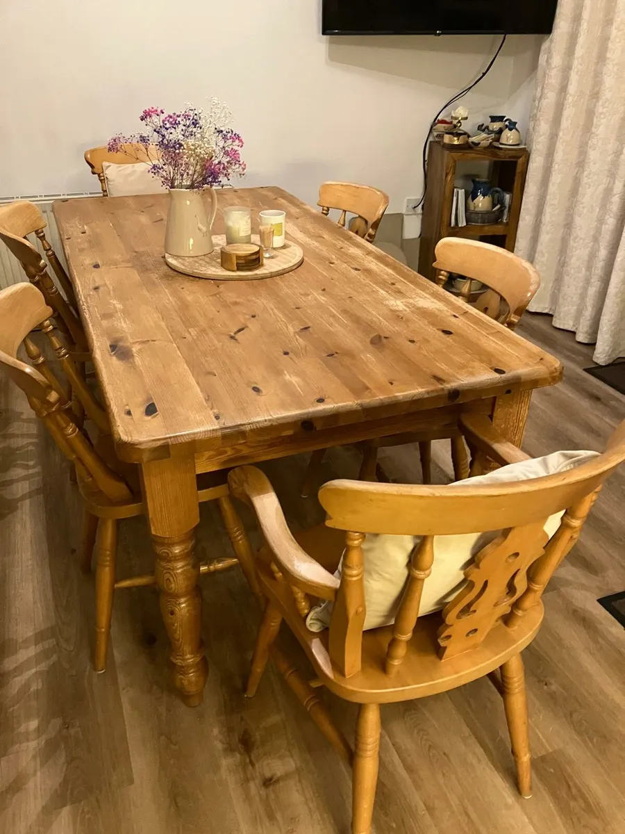 Kitchen Table & Chairs - Image 2