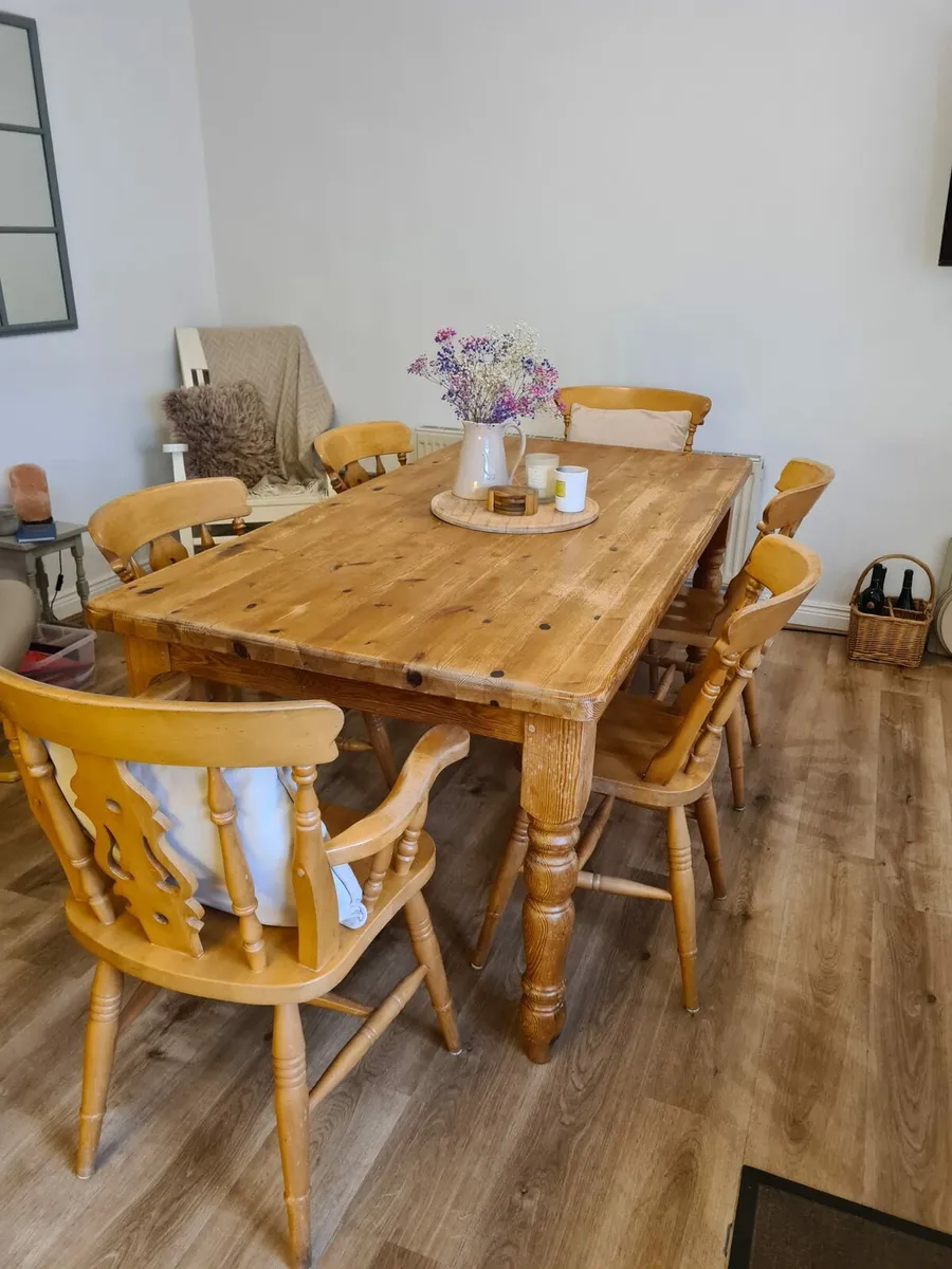 Kitchen Table & Chairs - Image 1