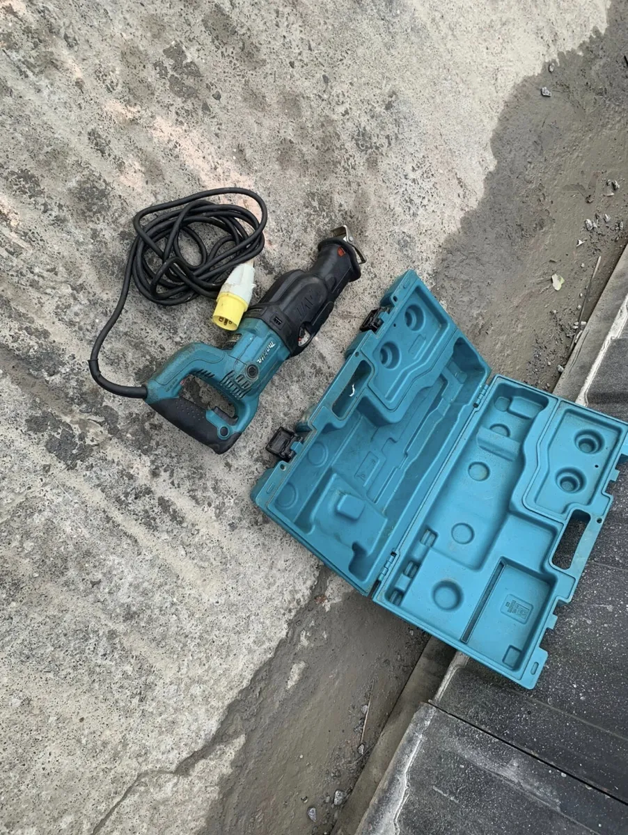 Makita Reciprocating Saw - Image 4