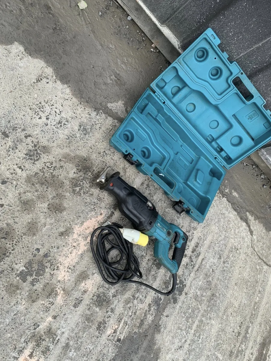 Makita Reciprocating Saw - Image 2