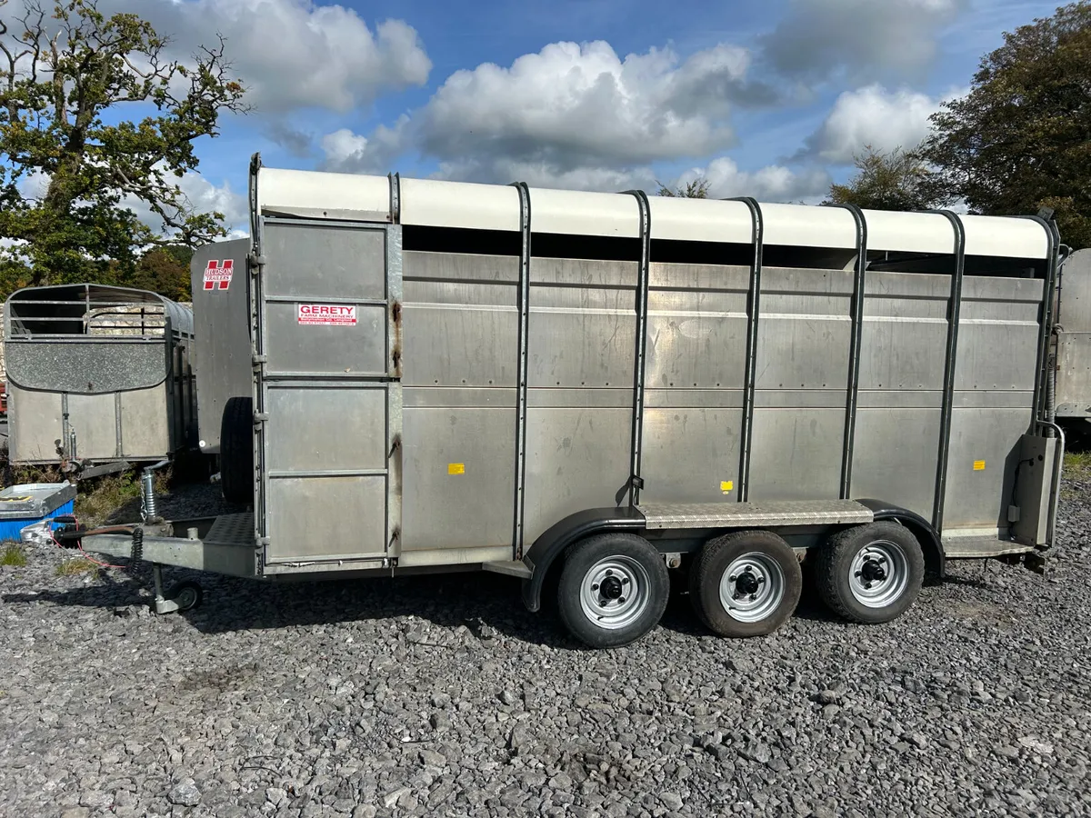 Hudson 14x6 Tri Axle Cattle Trailer - Image 1