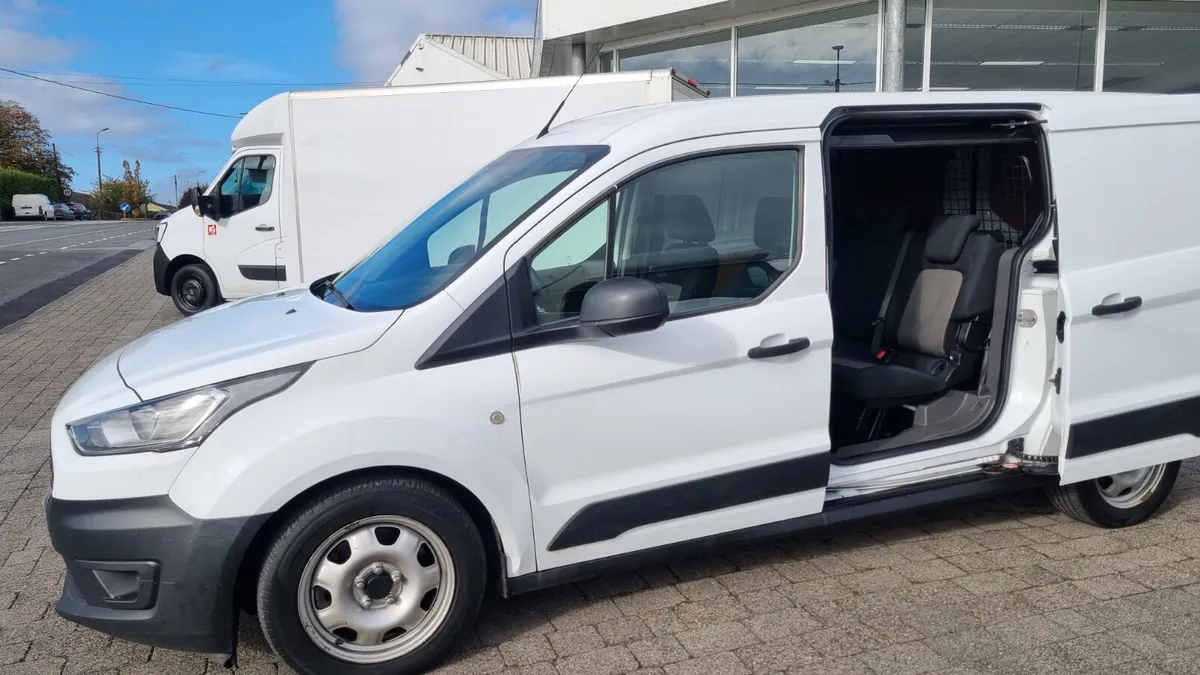 192 FORD CONNECT LWB 5 SEAT CREWCAB VAN - Image 1