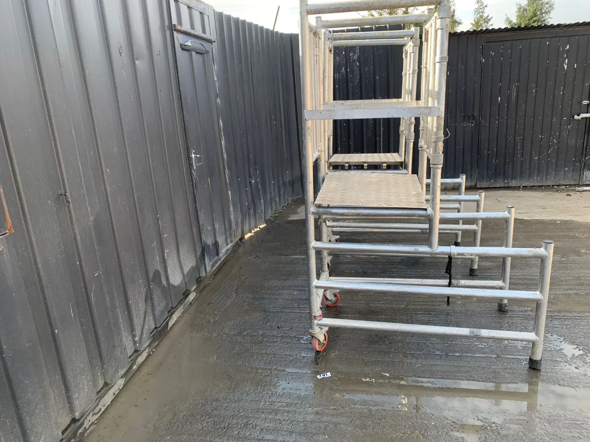 Aluminium Podium Steps - Image 3