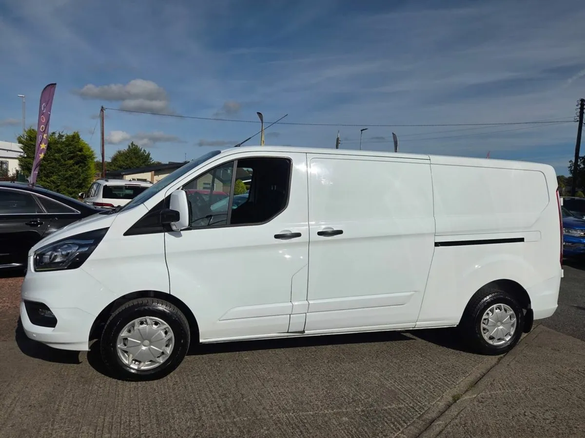 Ford Transit Custom 300 TREND P/V ECOBLUE - Image 4