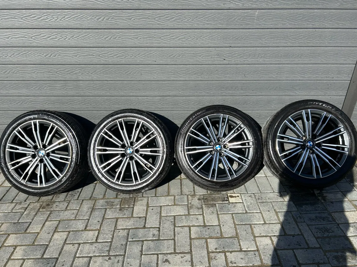 18” GENUINE BMW G20 3 SERIES ALLOY WHEELS & TYRES - Image 4