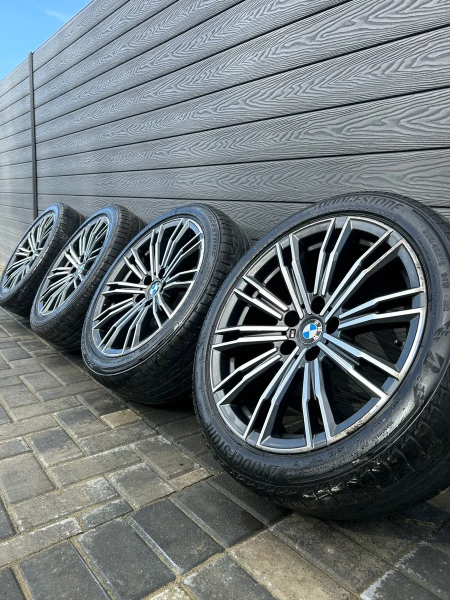 18” GENUINE BMW G20 3 SERIES ALLOY WHEELS & TYRES - Image 1