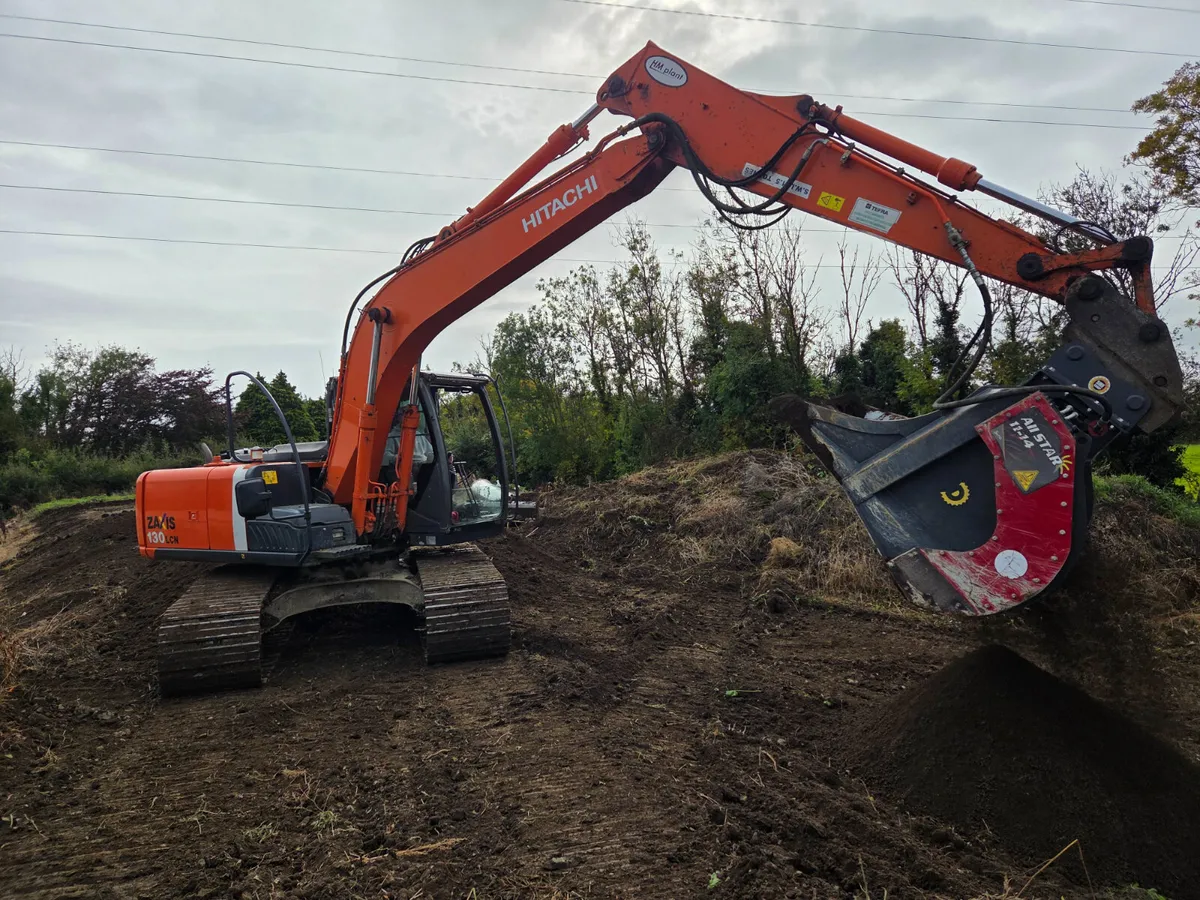 Ex hire Difco Screen Bucket 2025 model - Image 2