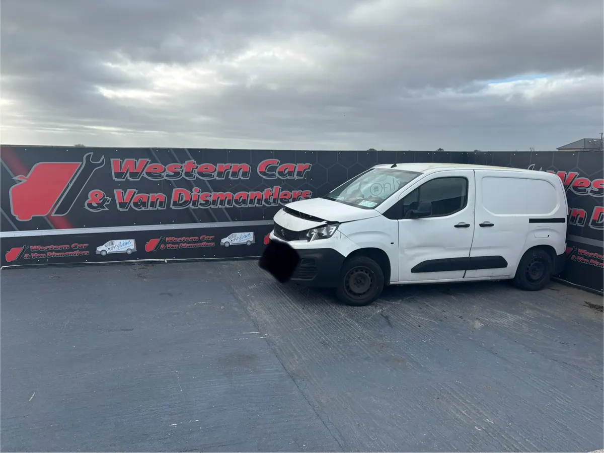 21 Peugeot partner 1.5 hdi for dismantling