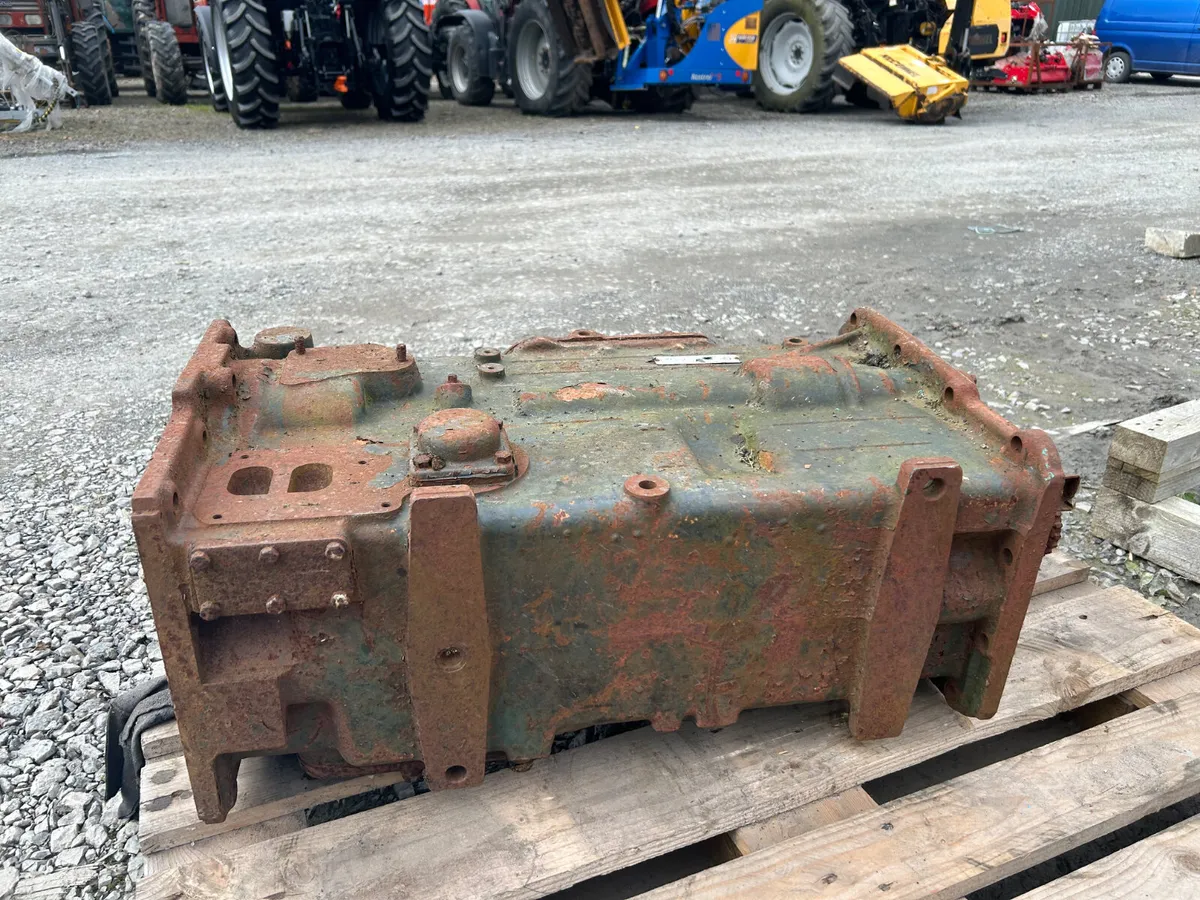 Zetor 8245 Gearbox - Image 4