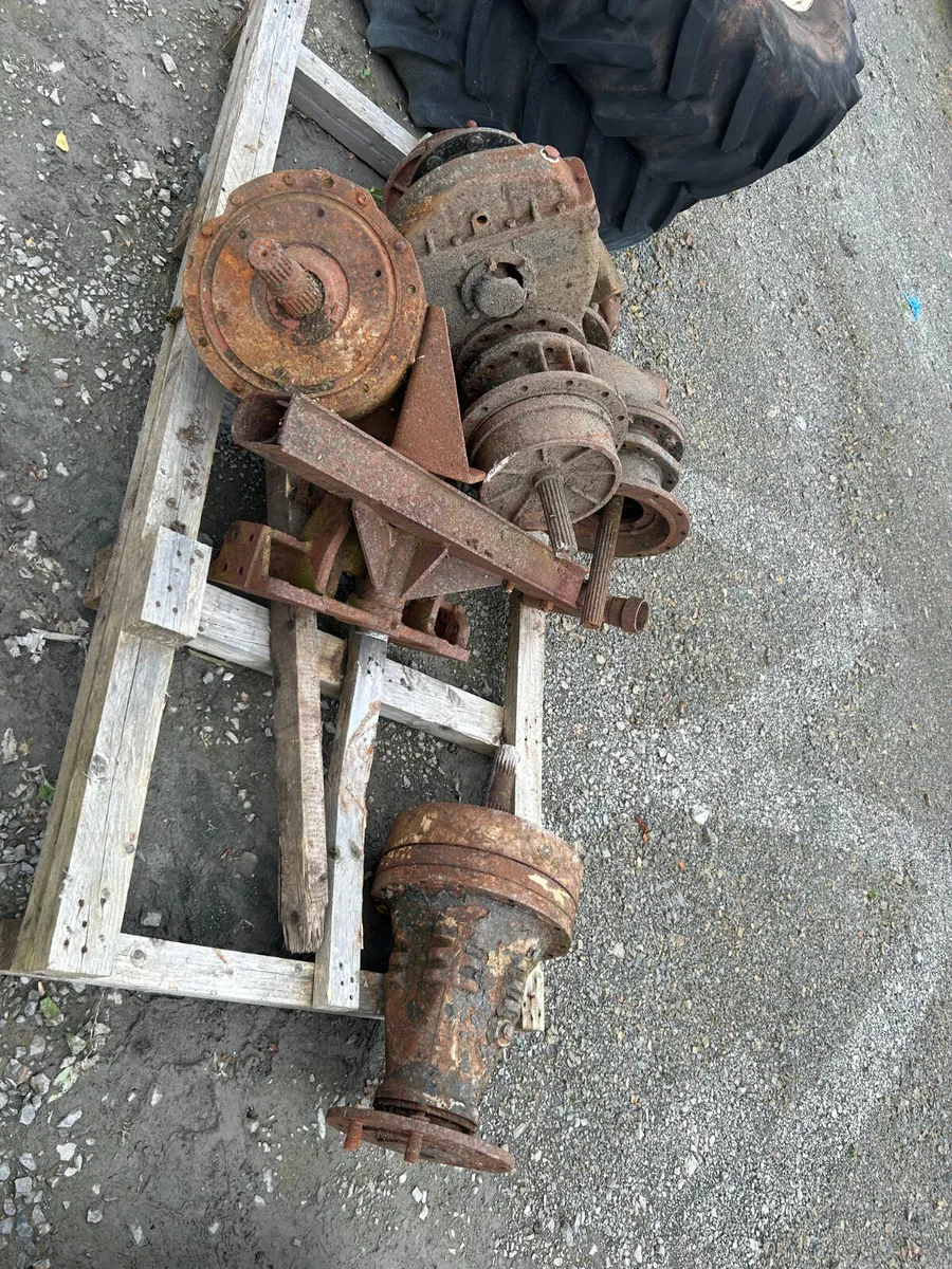 Zetor Half Axles €300 the lot - Image 3