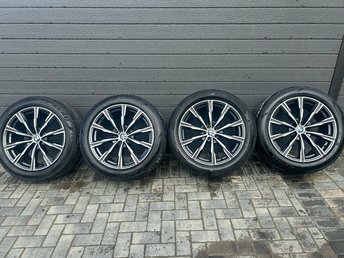 20” GENUINE BMW X5 G05 MSPORT ALLOY WHEELS & TYRES - Image 2